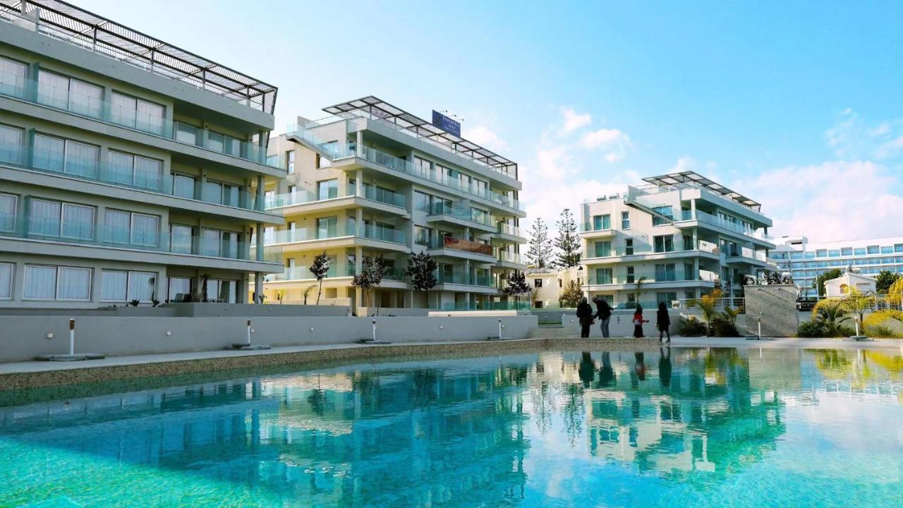 Emerald Suites Протарас Екстер'єр фото