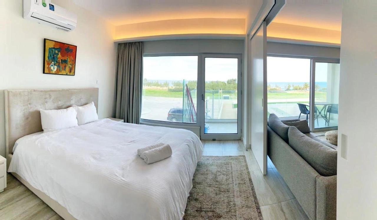 Emerald Suites Протарас Екстер'єр фото
