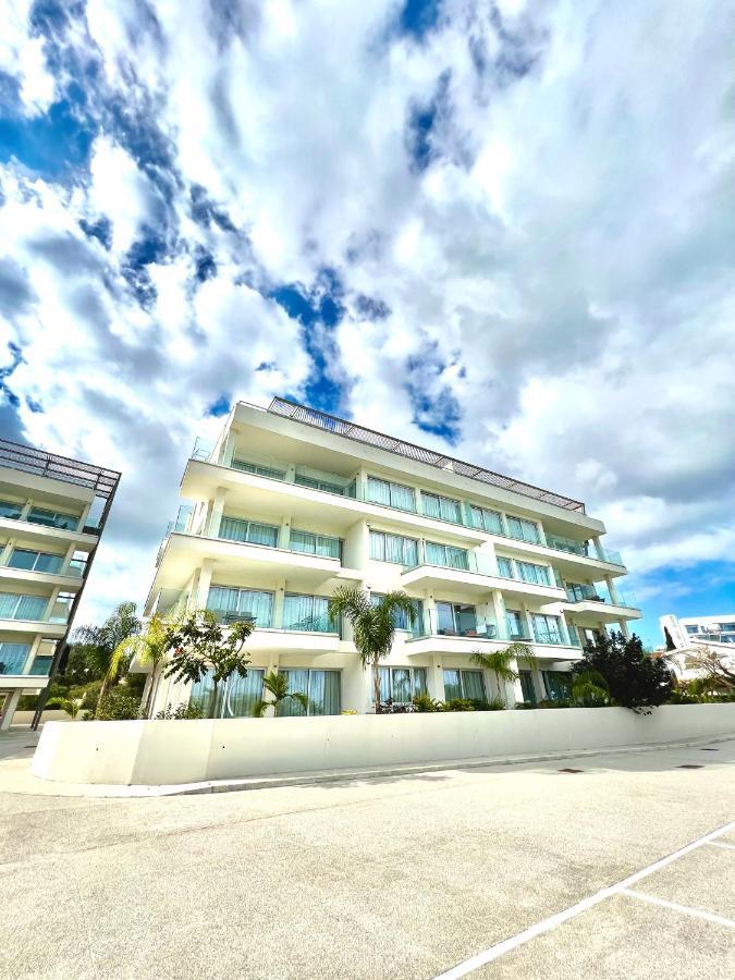Emerald Suites Протарас Екстер'єр фото