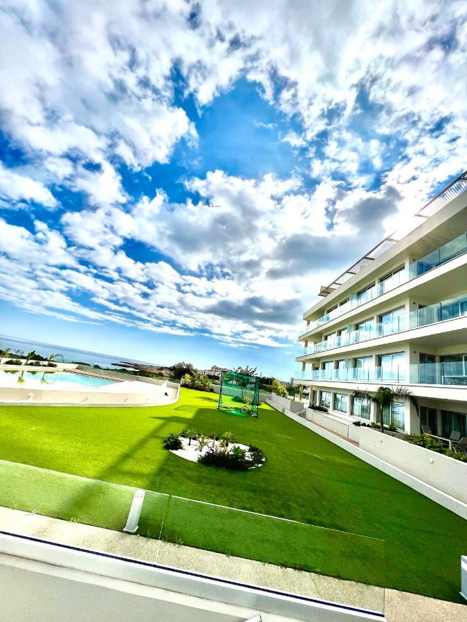 Emerald Suites Протарас Екстер'єр фото
