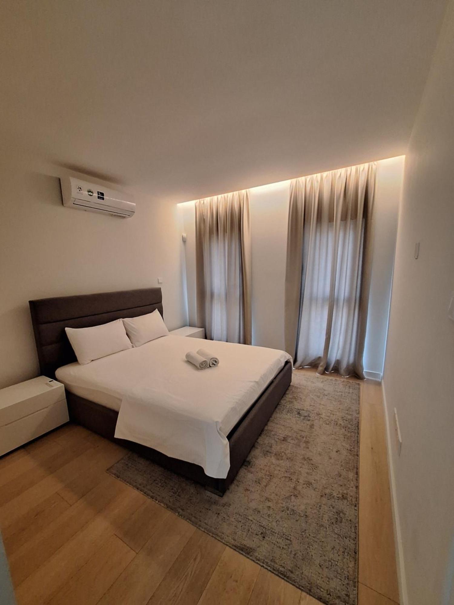 Emerald Suites Протарас Екстер'єр фото